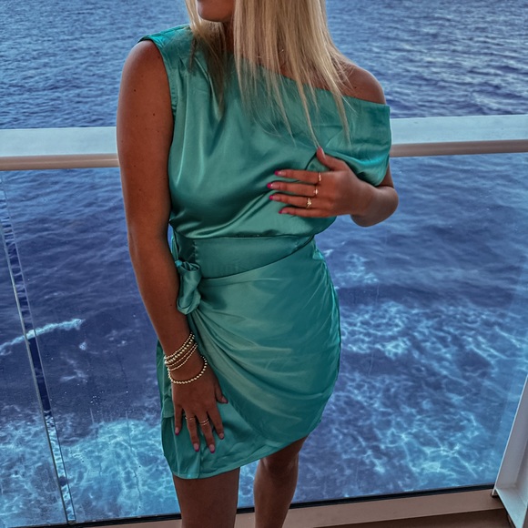 Satin One Shoulder Sleeveless Tie Waist Cocktail Party Mini Dress size small - Picture 1 of 4